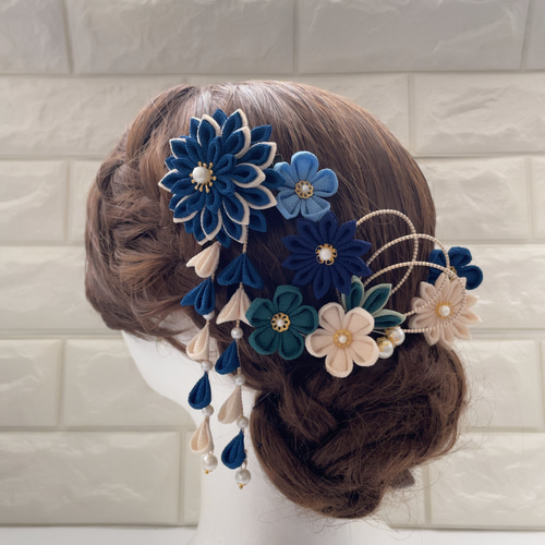 紺青＊華ダリア ❁振袖髪飾り【和 つまみ細工】結婚式・成人式・卒業式