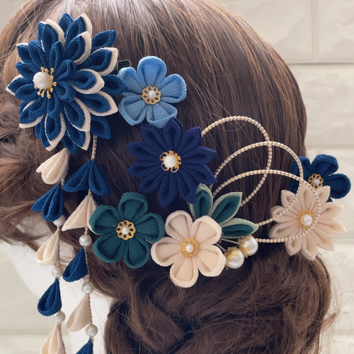 紺青＊華ダリア ❁振袖髪飾り【和 つまみ細工】結婚式・成人式・卒業式