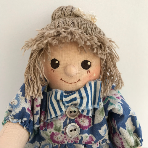 ヨリィ | ハンドメイド✨懐かしいカントリードールをリメイク