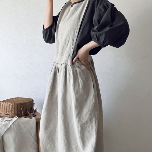 パッチワークバッククロスエプロンワンピース♡A バッククロス・エプロンワンピース(黒) ワンピース Ito-hari