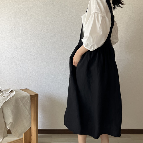 ハンドメイド作家様作品　リネンバッククロスエプロンワンピース ハンドメイド作家様作品 リネンバッククロスエプロンワンピース