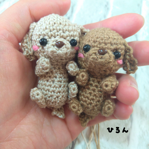 受注生産※❰イチゴ大好きトイプードルちゃん(ストラップ付き)▫茶