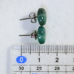 (1 件) 雙色綠色縞瑪瑙耳釘（8 × 10 毫米鈦耳釘） 第5張的照片