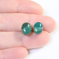 (1 件) 雙色綠色縞瑪瑙耳釘（8 × 10 毫米鈦耳釘） 第4張的照片