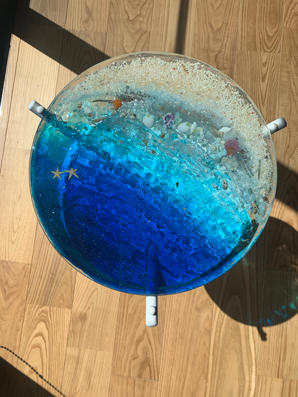 ちゅは様専用　ムーンビーチ瑠璃色の海　とスターフィッシュ　ガラスサイドテーブル丸 〜Minamo〜 2枚目の画像