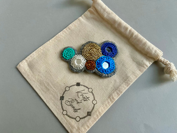 ビーズとミラー刺繍○ヘアピン 15枚目の画像