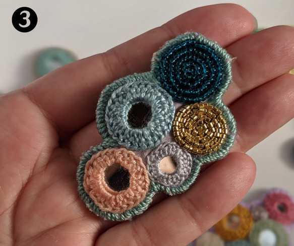 ビーズとミラー刺繍○ヘアピン 5枚目の画像