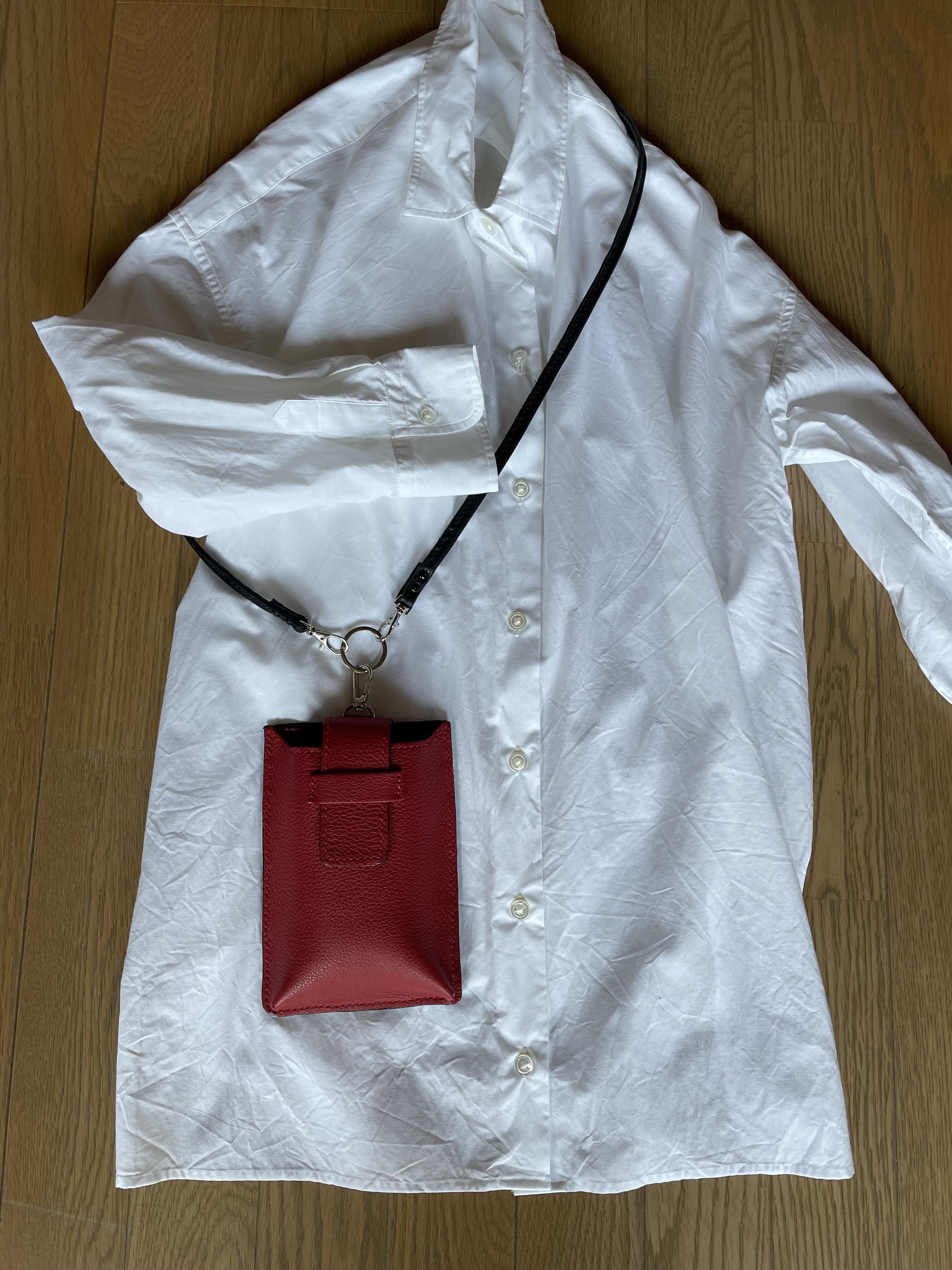 斜め掛けリングショルダー付きスマホケース