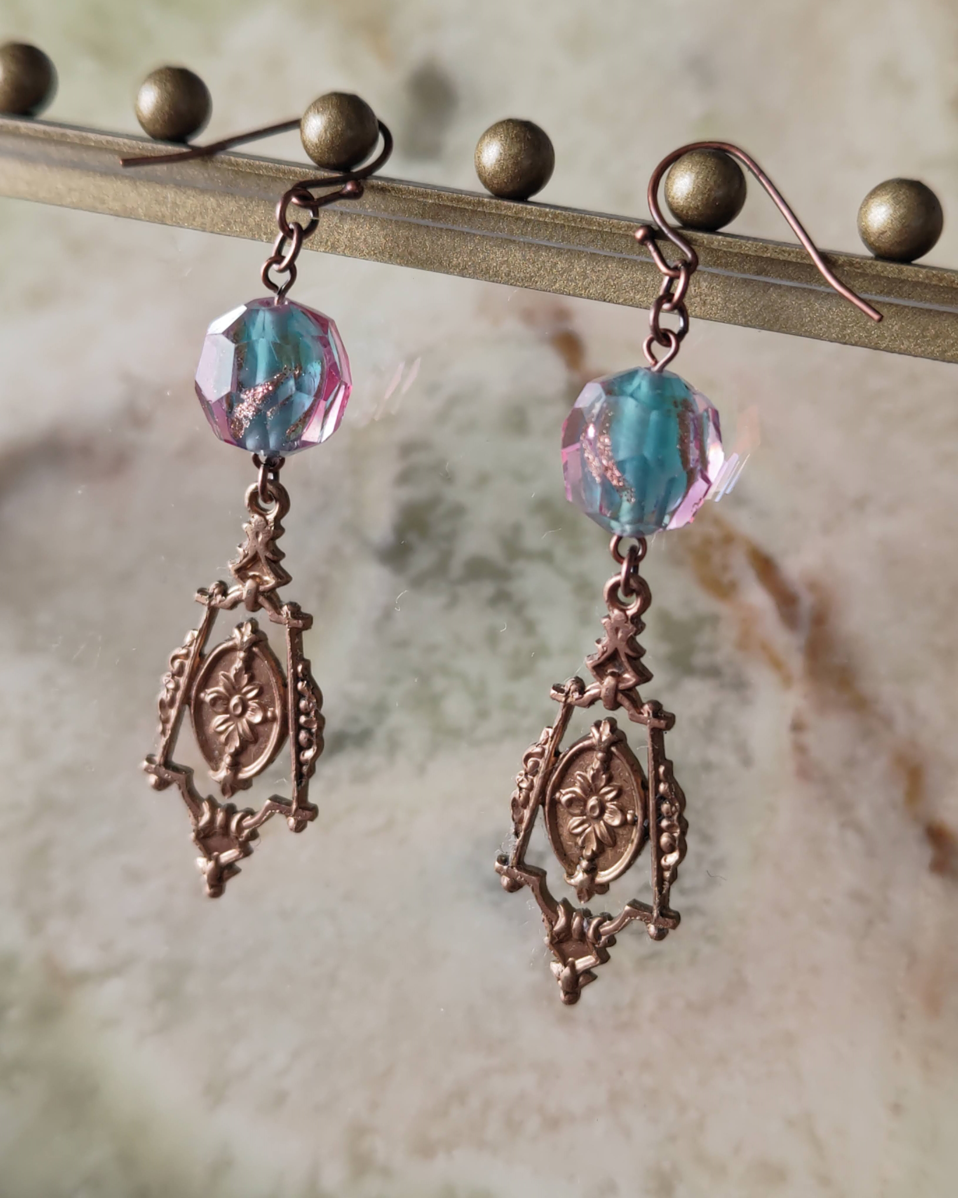 チェコアンティーク　ヴィンテージ　ラウンドカットガラス　アクア＆ピンク＆ゴールド