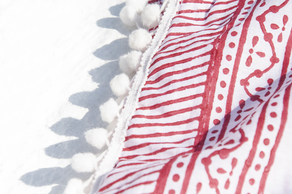 聖誕節禮物 交換禮物 情人節禮物 生日禮物 母親節禮物 手工木刻印植物染圍巾手織圍巾 編織圍巾 草木染純綿絲巾-巴西風 第7張的照片