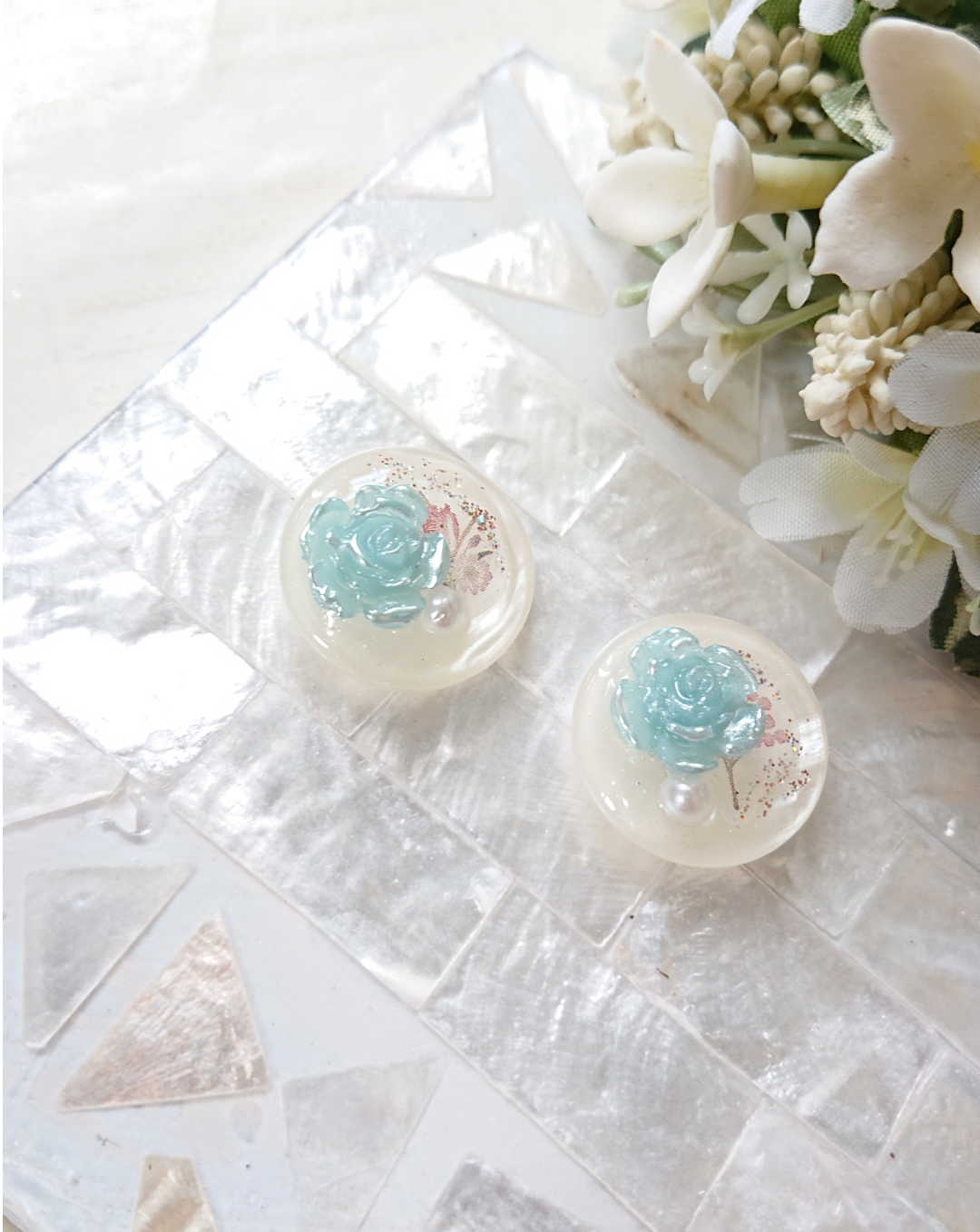 ボタンカボション☆2個 d-7 薔薇/バラ/カボション/ボタン/レジン 