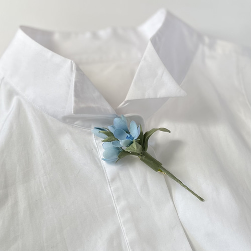 フランス アンティーク　パウダーブルーのデイジーの花冠　布花　コサージュ フランス アンティーク パウダーブルーのデイジーの花冠 布花