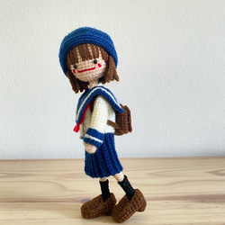 編みぐるみ】【ミニサイズ】セーラー服の女の子【ハンドメイド】