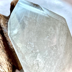 【龍脈水晶✨】レインボー　ファントム　クリスタル　水晶 3枚目の画像