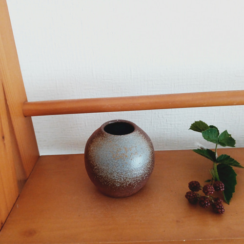 備前焼 花入れ 一輪挿し・花瓶・花器 aco 通販 13893635｜Creema