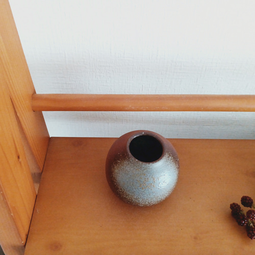 備前焼 花入れ 一輪挿し・花瓶・花器 aco 通販 13893635｜Creema