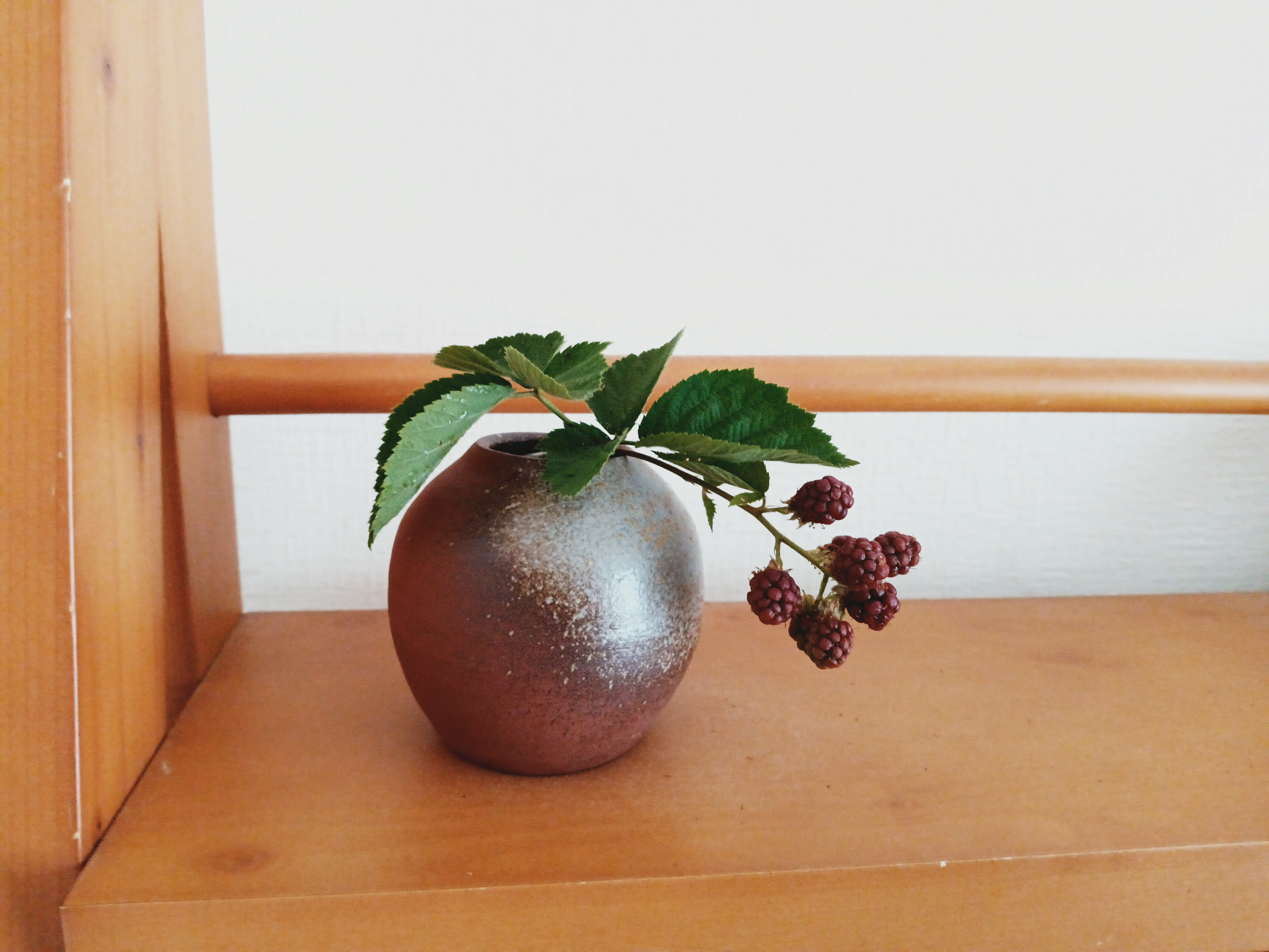 備前焼 花入れ 一輪挿し・花瓶・花器 aco 通販 13893635｜Creema