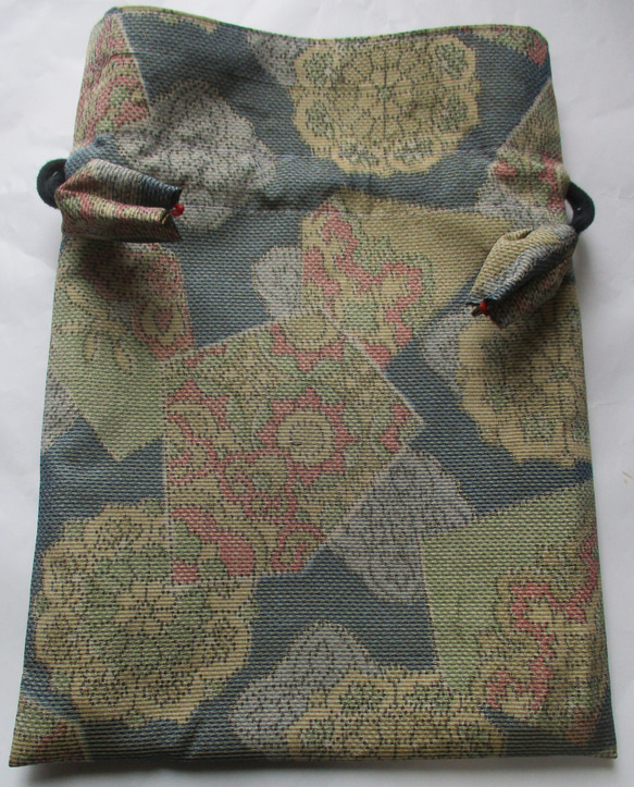 ６３２７　色大島紬の着物で作った巾着袋＃送料無料 4枚目の画像
