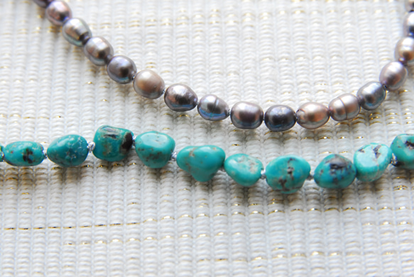 粗糙的綠松石和米珍珠項鍊 第3張的照片