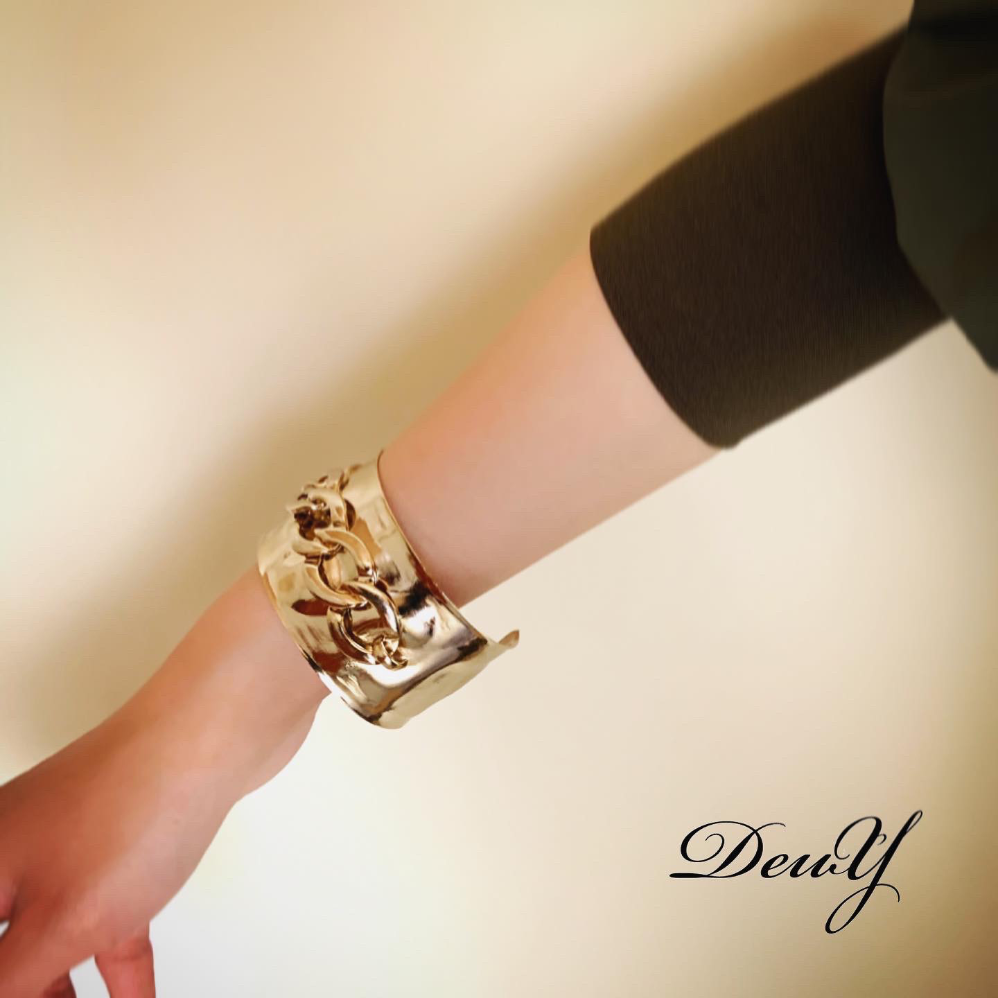 コスチュームジュエリー/バングル/大ぶり/リッチカジュアル/made in Japan【Deux Y】DJV-010