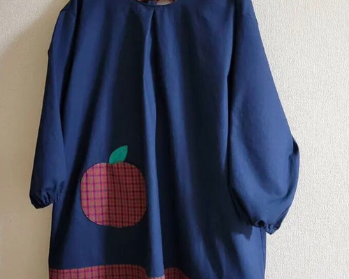 大人 S M L LL りんごポケット 前ボタン エプロン スモック ピンク 大人 S M L LL りんごポケット 前ボタン エプロン スモック ピンク