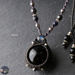 大きめのチベット産モリオン(黒水晶)のお守りマクラメネックレス  ‐ 漆黒 - 1枚目の画像
