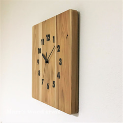 国産杉の時計　シンプルな木製壁掛け時計　クリアー塗装　黒文字　Creema限定　1点限り 5枚目の画像