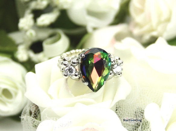 七色に輝く大粒ヴィトレルグラスストーン雫リング（クリスタルグラス  