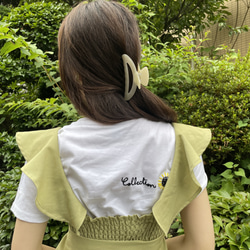 Collection ひまわりバック刺繍　半袖Tシャツ 1枚目の画像