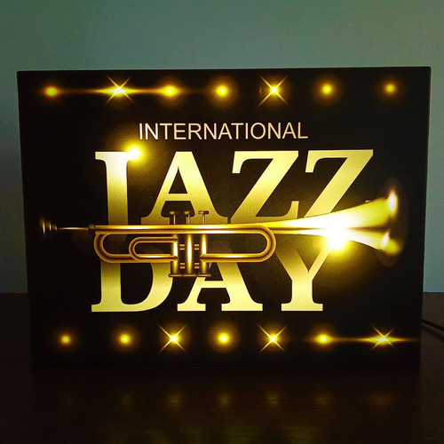 トランペットライト、ジャズ喫茶ライト、 トランペットペンダントライト トランペットライト、ジャズ喫茶ライト、 トランペット