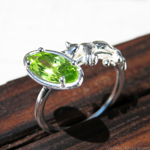 ペリドットと猫リング ＊ Peridot & Cat Ring 4枚目の画像