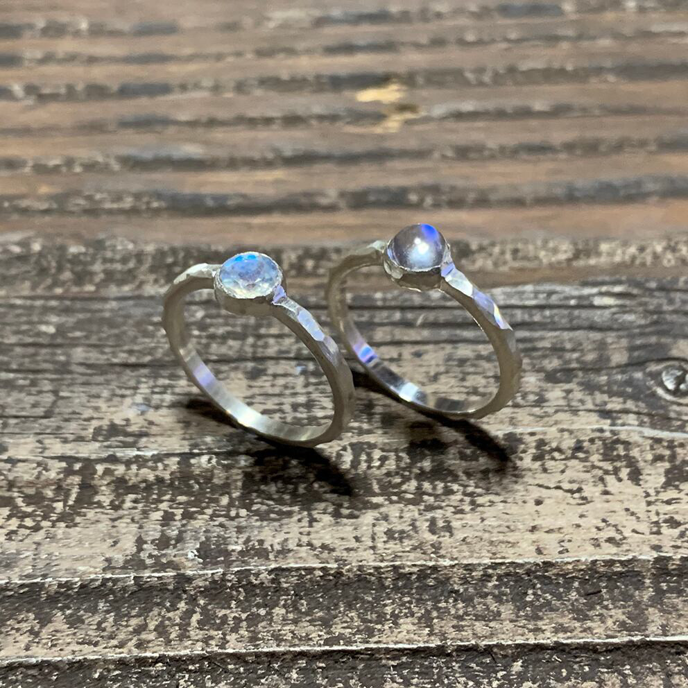 ひと粒 / Hitotsubu (Silver925) / Royal Blue Moonstone / 13号のみ