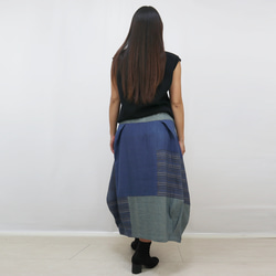 手織り綿インディゴパッチワークバルーンスカート、オールシーズン 4枚目の画像