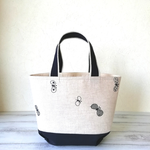 ミナペルホネンchocho バッググレー