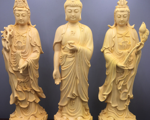 骨董　仏像　木彫　観音菩薩坐像　大日如来　仏教美術　古玩 仏教美術 阿弥陀如来 観音菩薩 大勢至菩薩像 三尊立像 ツゲ 木彫