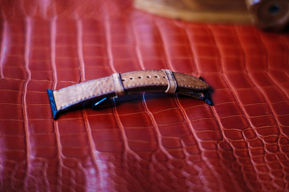 アップルウォッチ時計ベルト高級牛タンニンなめし革時計ベルト手作り時計ベルト 4枚目の画像