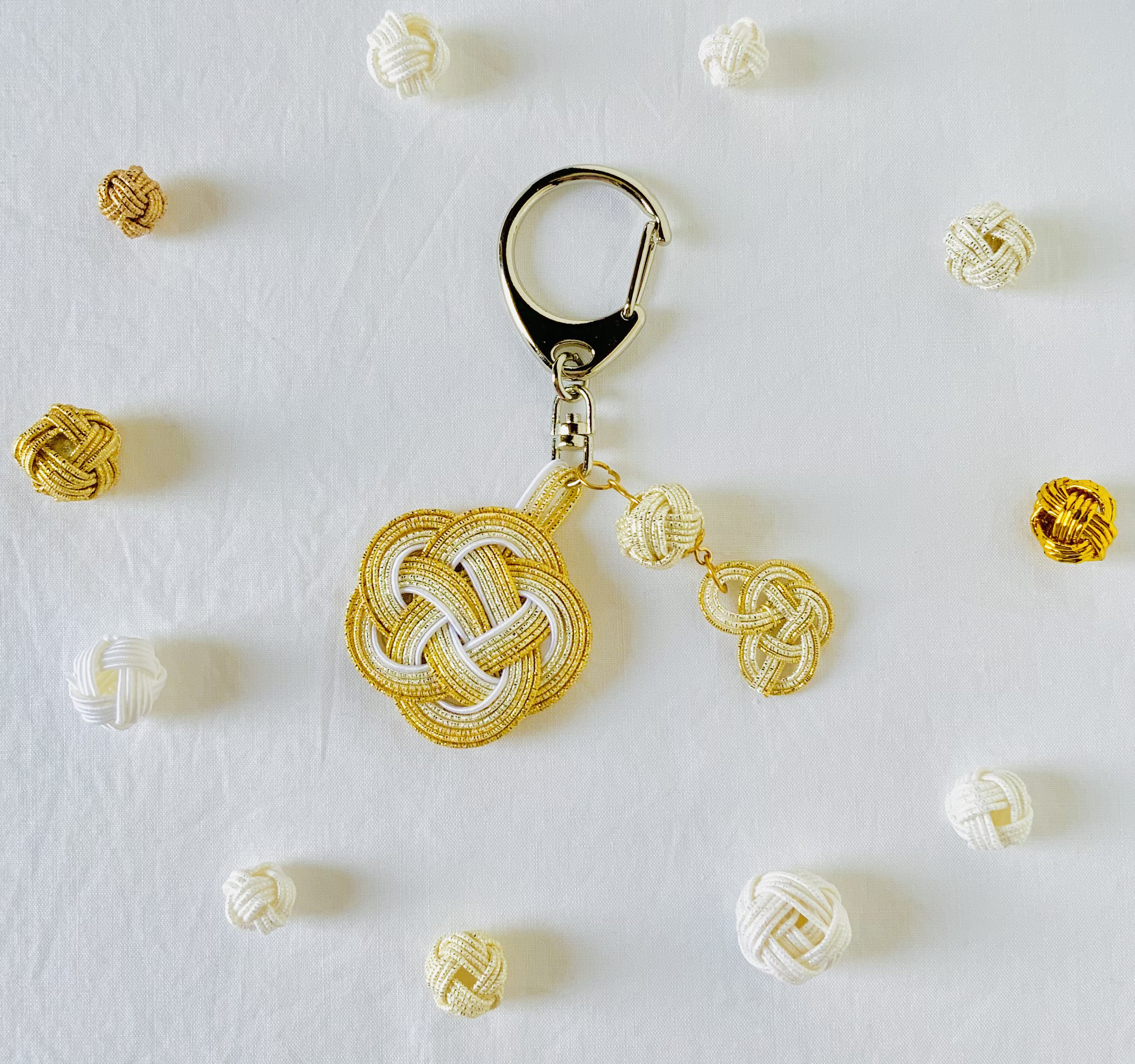水引 お花のキーホルダー（ゴールド） キーリング 水引工房-愛