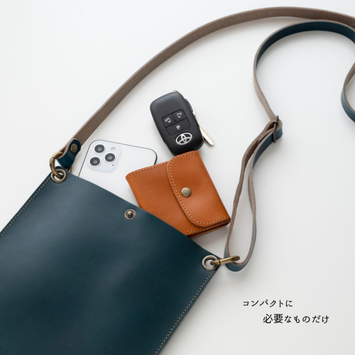 送料無料 【 栃木レザーオイル サコッシュ スクエア 】 ヌメ革