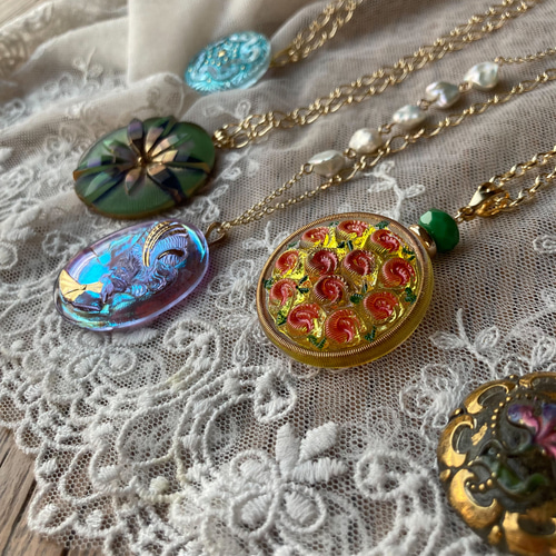 再販》Rose Gardenの大きめペンダントネックレス/14KGF《チェコ 再販》Rose Gardenの大きめペンダントネックレス/14KGF《チェコ