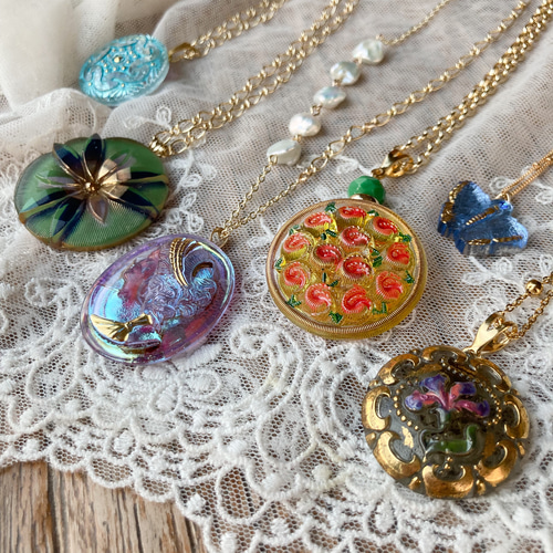 再販》Rose Gardenの大きめペンダントネックレス/14KGF《チェコ 再販》Rose Gardenの大きめペンダントネックレス/14KGF《チェコ