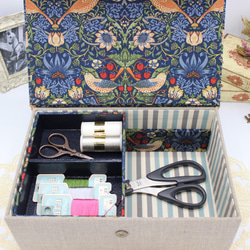 受注制作】ウィリアムモリス カルトナージュ♪ 2段ツールボックス