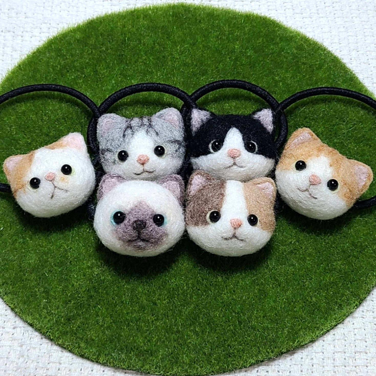 羊毛フェルト猫　【yume】 受注制作】ヘアゴム 髪ゴム 羊毛フェルト 猫 ねこ ヘアゴム