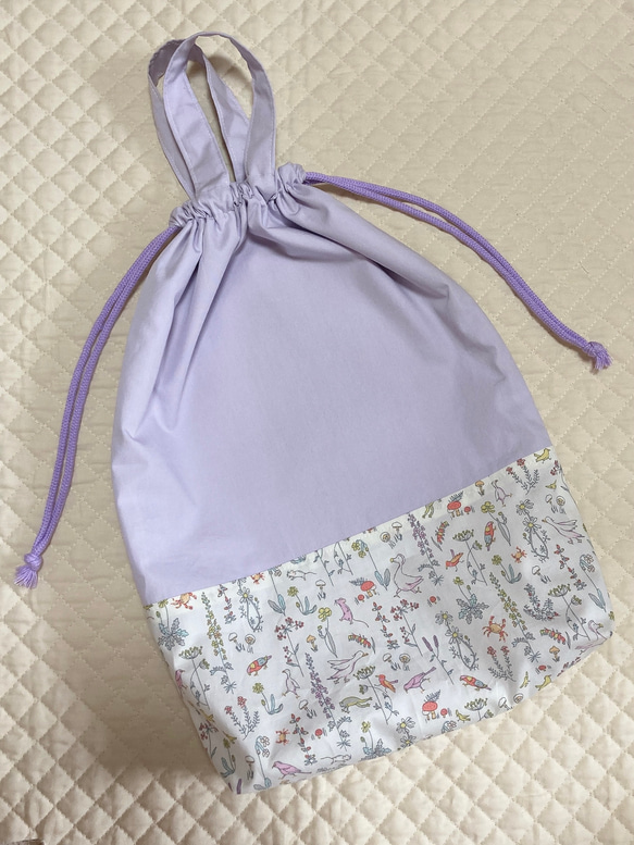⭐️送料無料⭐️ リバティ 生地を使用した 持ち手付き お着替え袋