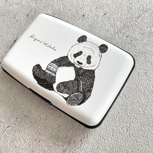 パンダのカードケース　(かるくて丈夫なアルミ製・ジャバラ式カードケース) プレゼントにも♩ 4枚目の画像
