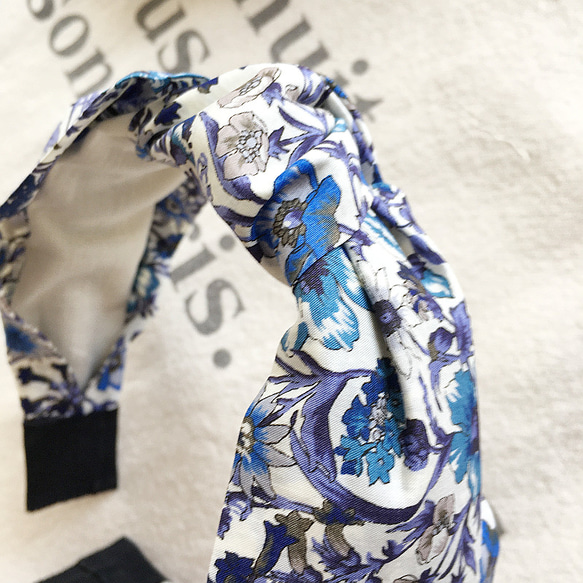 リバティ （ LIBERTY fabric ） の 幅広 結び 目 カチューシャ /  レイチェル ー ブルー ヴァイオ 4枚目の画像