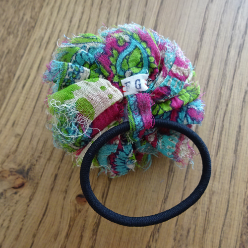 ヘアゴム No.371 ヘアゴム No.371 ヘアゴム No.371 ふわふわフラワー風ヘアゴムNo.371