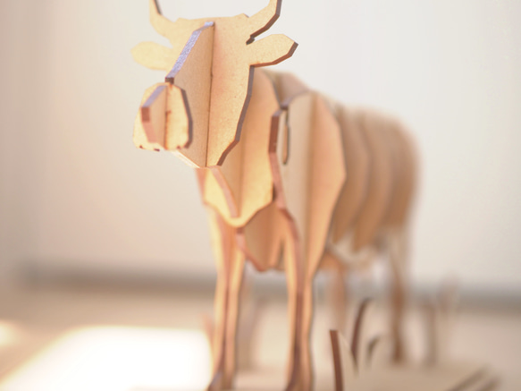 【木製】牛の置物 雑貨 4枚目の画像