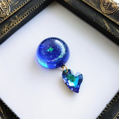 ★ブローチ★   パンダ　月夜　レジン moon☆Midnightブローチ / ハート / 魔法 / レジン / ファンタジー