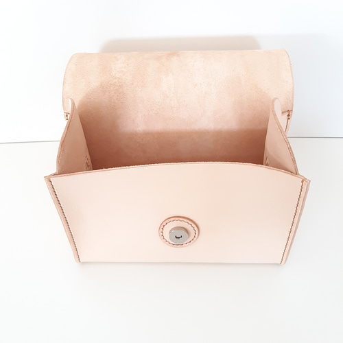 糸の色をお選びいただけます(受注生産) ヌメ革 ショルダーバック