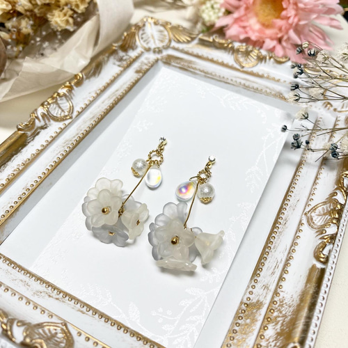ハンドメイド＊お花 ビーズ ピアス オーロラ ドロップビーズ パール